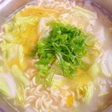 インスタントラーメンアレンジ♪白菜たまごラーメン